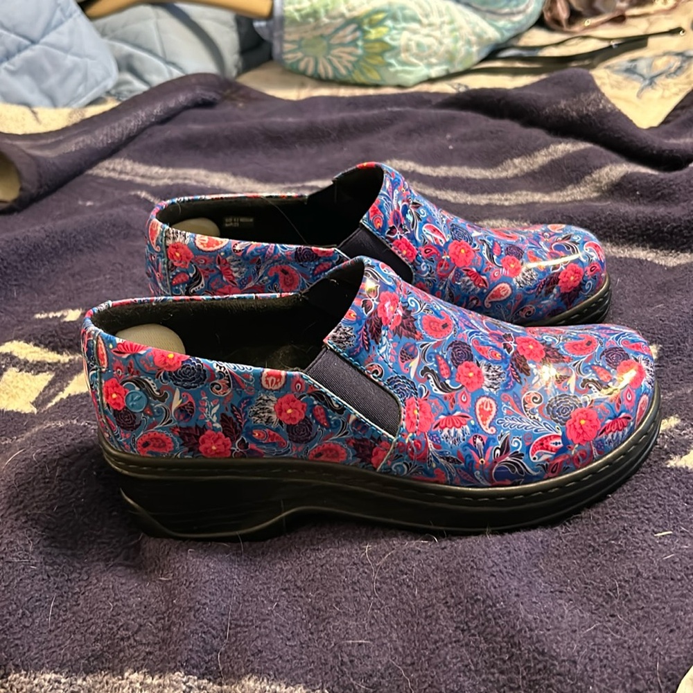 Women’s Klogs size 9.5